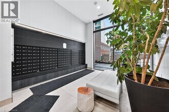 85 Duke St W in Kitchener, ON - Building Photo - Building Photo