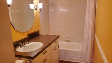 1746 Ralee Dr in Winston-Salem, NC - Building Photo - Building Photo