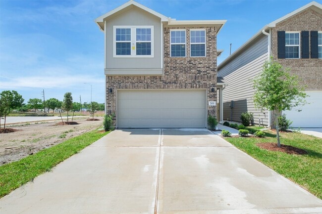 property at 703 Majestic Eagle Ct