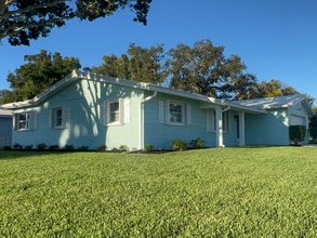 11198 58th Ave in Seminole, FL - Building Photo - Building Photo