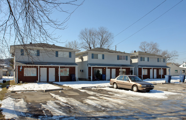 308-314 W 3rd St in South Point, OH - Building Photo - Building Photo