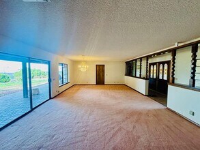 527 Westlake Dr in Palmdale, CA - Building Photo - Building Photo