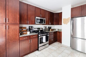 1444 E 108th St in Cleveland, OH - Building Photo - Building Photo