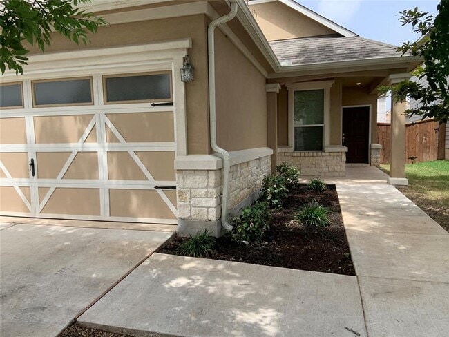 9006 Acorn Cup Dr in Austin, TX - Building Photo - Building Photo