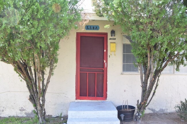 property at 218 S 14th St