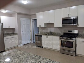 44 Waverly St in Boston, MA - Building Photo