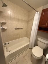 325 Main St in Star Junction, PA - Foto de edificio - Building Photo