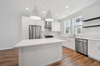 1070 Balsam St in Lakewood, CO - Foto de edificio - Building Photo