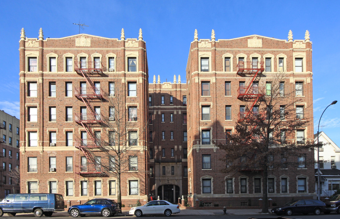 7920 4th Ave in Brooklyn, NY - Foto de edificio