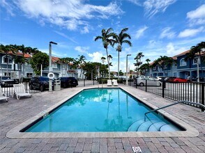 11667 NE 18th Dr in North Miami, FL - Building Photo - Building Photo