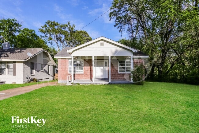 690 N Willett St in Memphis, TN - Foto de edificio - Building Photo