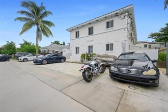 550 NE 82nd Terrace in Miami, FL - Building Photo - Building Photo
