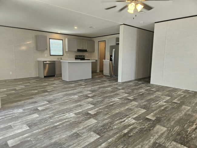 6671 Hidden Oaks Dr in North Fort Myers, FL - Building Photo - Building Photo