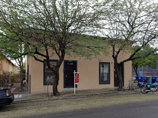 326-340 W Court Ave in Tucson, AZ - Building Photo - Building Photo