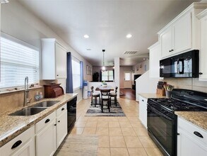 11502 Stonepine Meadow Ct in Tomball, TX - Foto de edificio - Building Photo