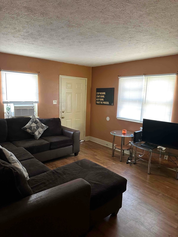 1275 Farley Dr in Indianapolis, IN - Building Photo - Building Photo