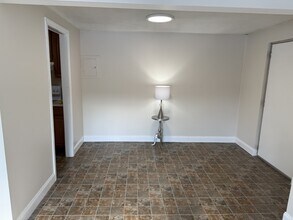 221 Rock St in Norwood, MA - Building Photo - Building Photo