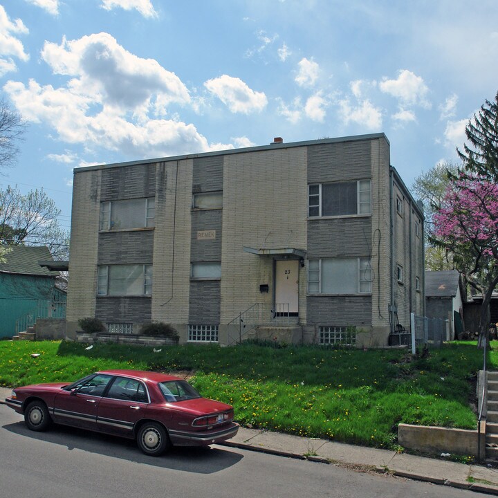 21 Valley View Dr in Dayton, OH - Foto de edificio