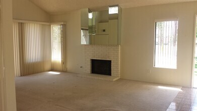 41592 Aventine Ct, Unit CASABLANCA in Palm Desert, CA - Building Photo - Building Photo