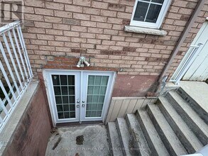 2 Fallstar Crescent in Brampton, ON - Building Photo - Building Photo