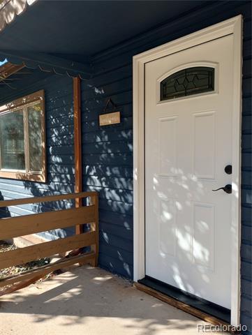 111 Crystal Park Rd in Manitou Springs, CO - Building Photo