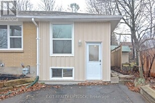 1437 Westbrook Dr in Peterborough, ON - Building Photo