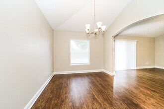 2631 Creek Ridge Dr in Green Cove Springs, FL - Building Photo - Building Photo