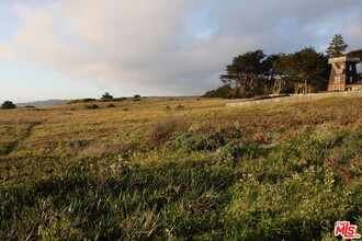 45340 Little Lake St in Mendocino, CA - Building Photo - Building Photo