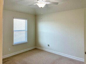 429 Bow Dr in Little Elm, TX - Building Photo - Building Photo