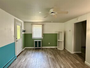 22 Huntington Rd in Sound Beach, NY - Building Photo - Building Photo
