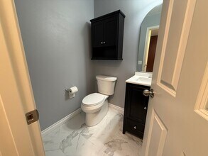1154 Swan Loop in Dupont, WA - Building Photo - Building Photo