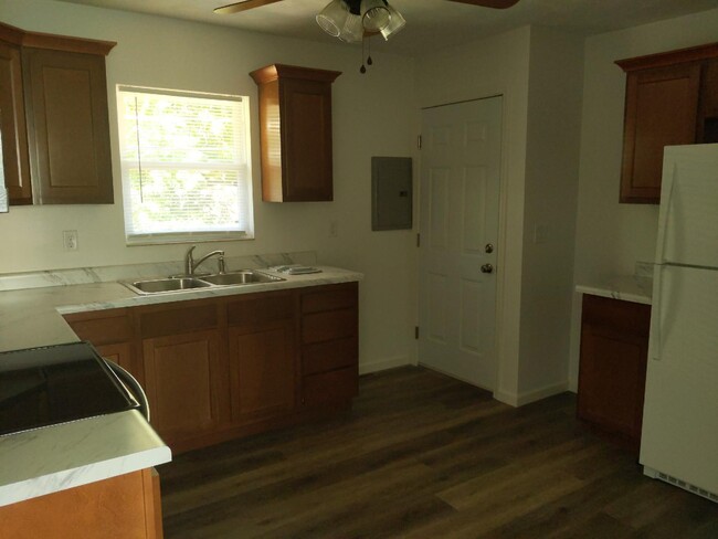 441 2nd Avenue D, Unit A in Silvis, IL - Foto de edificio - Building Photo