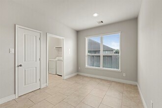 5619 S Denham Ridge Ln in Spring, TX - Building Photo - Building Photo