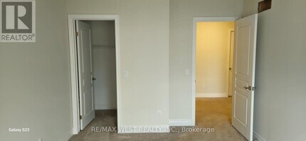 24 Manhattan Ct. in St Catharines, ON - Building Photo - Building Photo