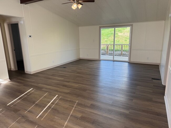 206 Hialeah Dr in Kingsport, TN - Building Photo - Building Photo