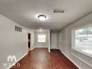 1200 Daniel Dr in Midfield, AL - Building Photo - Building Photo