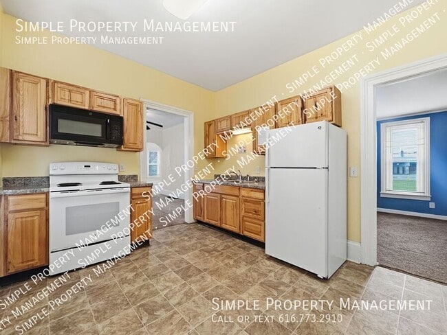 property at 615 Mc Reynolds Ave NW