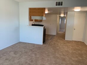 8026 Juniper Ave, Unit A in Fontana, CA - Building Photo - Building Photo