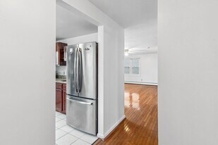 202 W 6th St, Unit 202 in Boston, MA - Building Photo - Building Photo