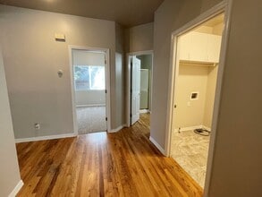 378 S Winthrop Way in Boise, ID - Building Photo - Building Photo