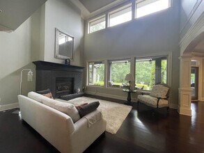 16045-16030 30 Ave in Surrey, BC - Building Photo - Building Photo