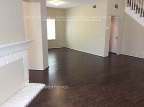 12420 Alderglen St in Moorpark, CA - Building Photo - Building Photo