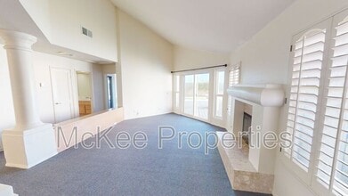 18 S Cays Ct in Coronado, CA - Building Photo - Building Photo