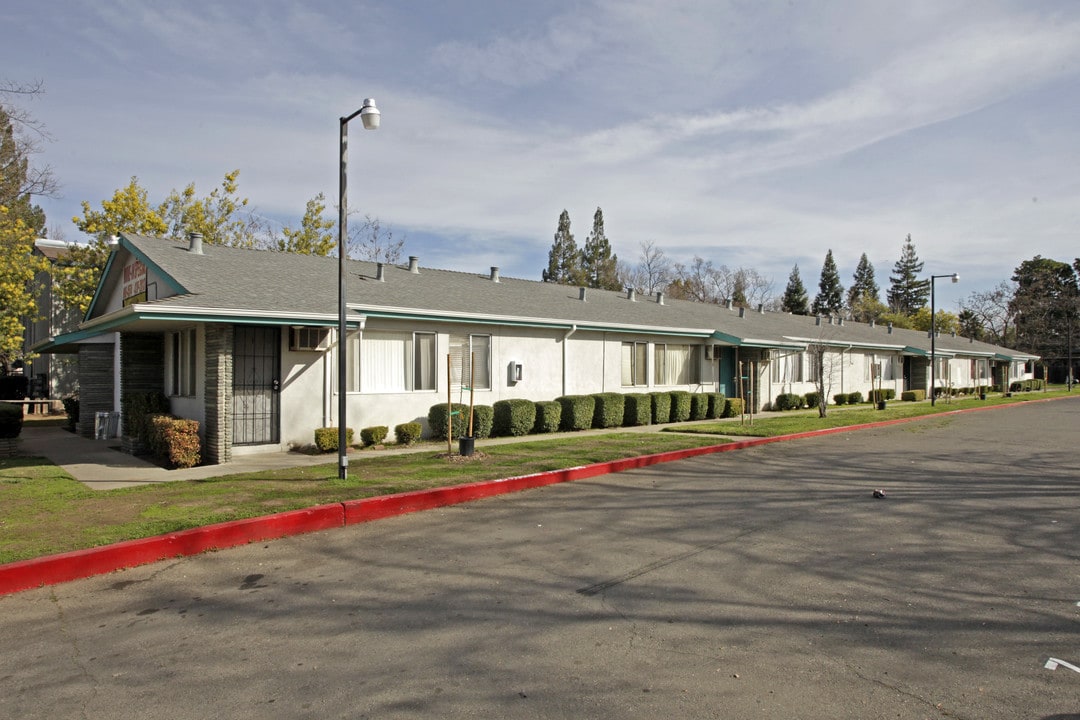 Bel Air Apartments in Sacramento, CA - Building Photo
