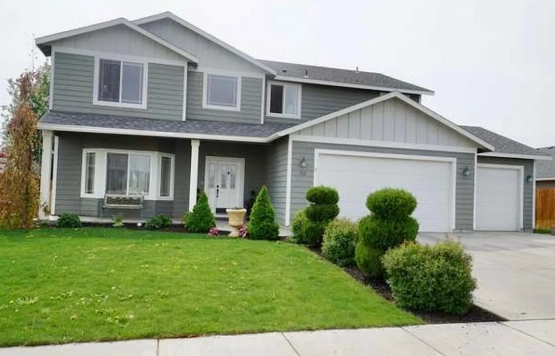 512 G St SE in Quincy, WA - Building Photo