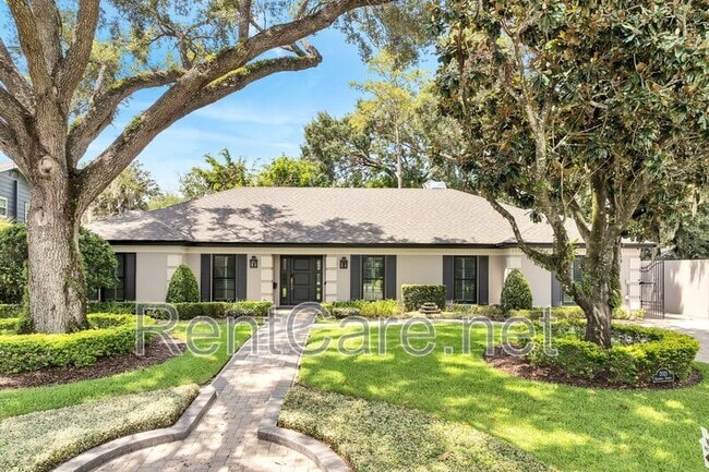 property at 2021 Alameda St