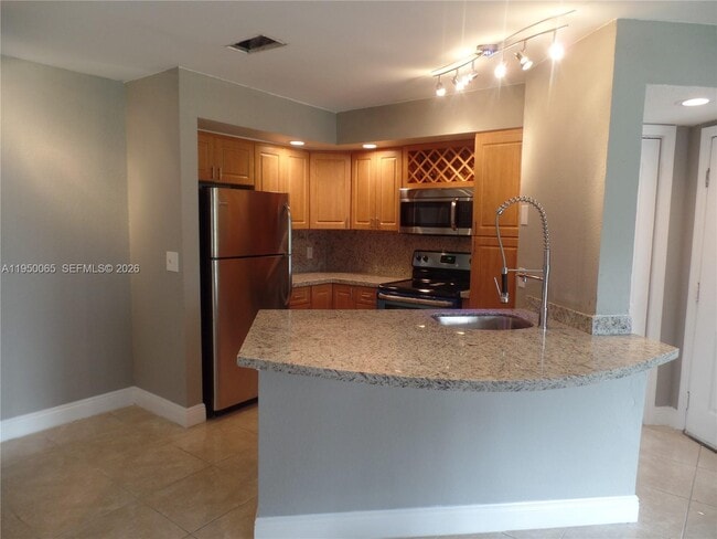 property at 3350 Pinewalk Dr N