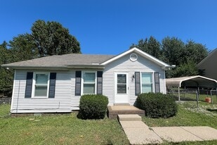 567 Jacquie Dr in Clarksville, TN - Building Photo