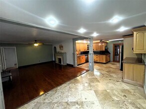 2651 NW 19th Ave in Oakland Park, FL - Building Photo - Building Photo