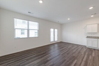 205 Fenchurch Wy in Cartersville, GA - Building Photo - Building Photo